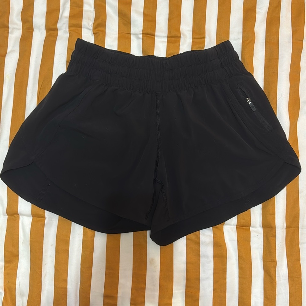 Lululemon Tracker shorts